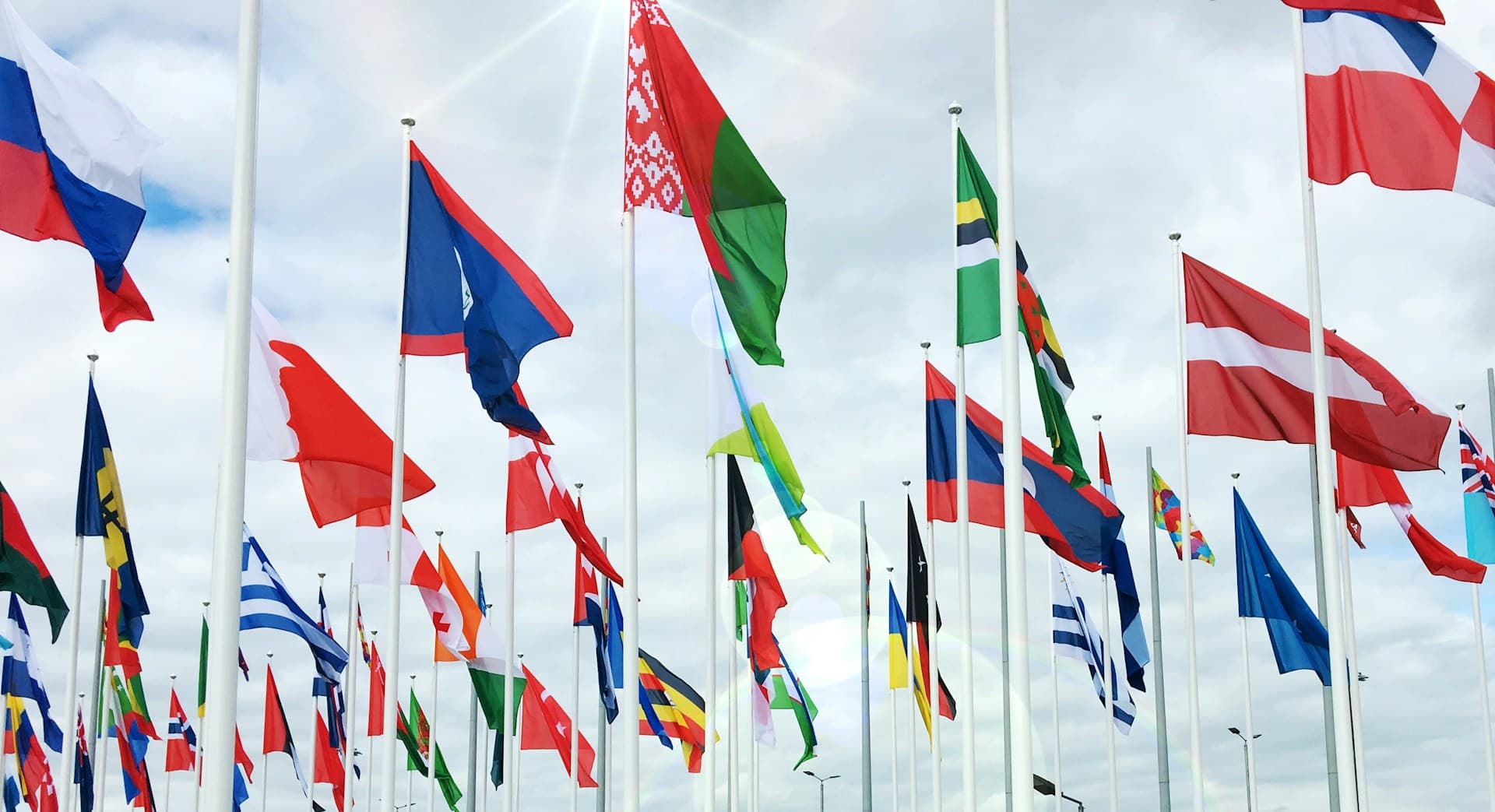 International advisory setting